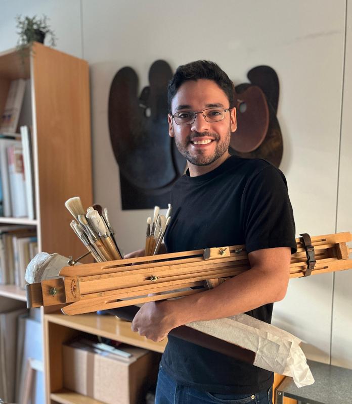 Rafael Guerra in his studio